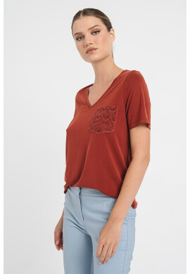 Vero Moda Тениска с шпиц с модал - Pepit.bg
