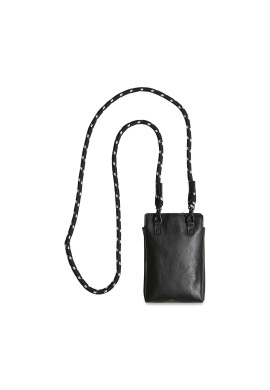 adidas Performance Сак Essentials Tiny Phone Bag HR9804 Черен - Pepit.bg
