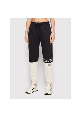 Calvin Klein Jeans Долнище анцуг J20J218977 Черен Regular Fit - Pepit.bg