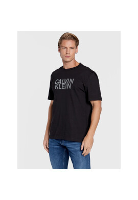 Calvin Klein Тишърт Distorted K10K110113 Черен Regular Fit - Pepit.bg