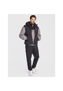 Champion Елек Script Logo 218084 Черен Regular Fit - Pepit.bg