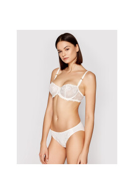 Chantelle Сутиен балконет Champs Elysées C26050 Екрю - Pepit.bg