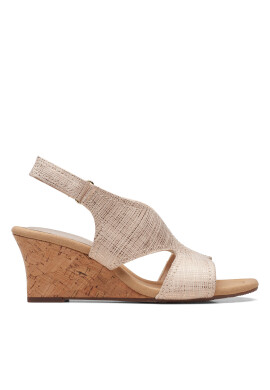Clarks Сандали Kyarra Aster 26171236 Бежов - Pepit.bg