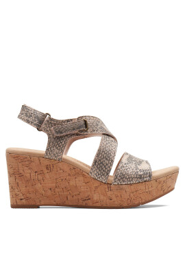 Clarks Сандали Rose Way 26171319 Бежов - Pepit.bg