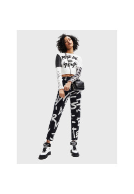 Desigual Дънки Brocha 22WWPN07 Черен Relaxed Fit - Pepit.bg