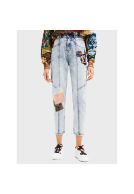 Desigual Дънки DISNEY Patch Mickey 22WWDD27 Син Relaxed Fit - Pepit.bg