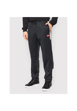 Fila Долнище анцуг Traun FAM0021 Черен Regular Fit - Pepit.bg