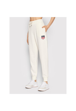 Gant Долнище анцуг Retro Shield 4203908 Бежов Regular Fit - Pepit.bg