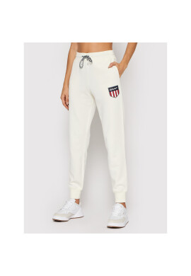 Gant Долнище анцуг Retro Shield 4204919 Бежов Relaxed Fit - Pepit.bg
