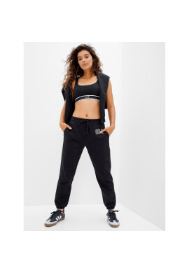 Gap Долнище анцуг 463492-04 Черен Regular Fit - Pepit.bg