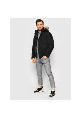 Guess Зимно яке M1BL24 WE6Z2 Черен Regular Fit - Pepit.bg