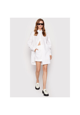 KARL LAGERFELD Шорти от плат 221W1004 Бял Regular Fit - Pepit.bg