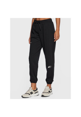 New Balance Долнище анцуг Essentials WP23508 Черен Relaxed Fit - Pepit.bg
