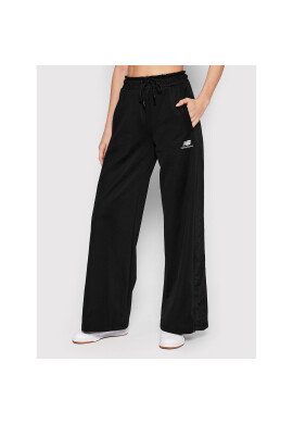 New Balance Долнище анцуг WP21502 Черен Relaxed Fit - Pepit.bg