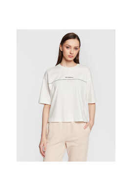 New Balance Тишърт Essentials Winter Story WT23519 Бял Oversize - Pepit.bg