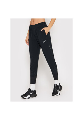 Nike Долнище анцуг Swift CZ1115 Черен Slim Fit - Pepit.bg