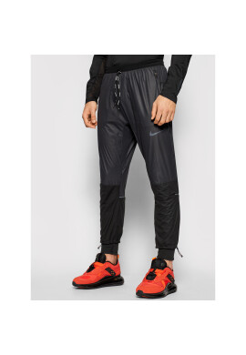 Nike Долнище анцуг Swift Shield CU7857 Черен Regular Fit - Pepit.bg