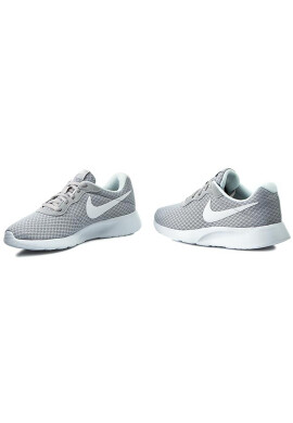 Nike Обувки Tanjun 812655 010 Сив - Pepit.bg