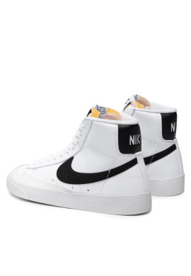 Nike Обувки W Blazer Mid '77 Next Nature DO1344 101 Бял - Pepit.bg