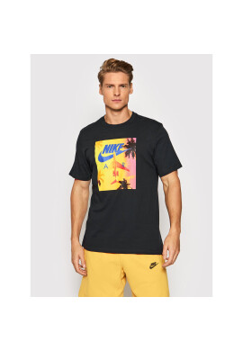 Nike Тишърт Sportswear DJ1407 Черен Regular Fit - Pepit.bg