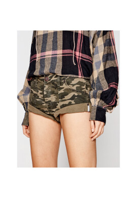 One Teaspoon Дънкови шорти Bandits Lw 23680 Зелен Relaxed Fit - Pepit.bg