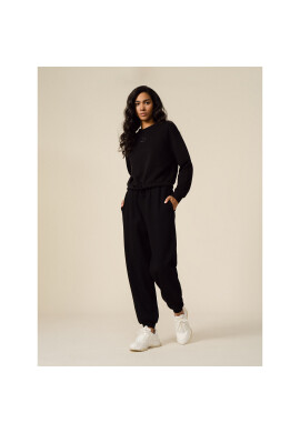 Outhorn Долнище анцуг OTHSS23TTROF175 Черен Relaxed Fit - Pepit.bg