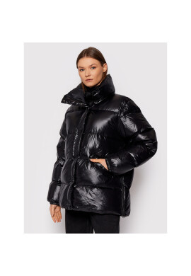 Peak Performance Пухено яке Clary G75330010 Черен Regular Fit - Pepit.bg