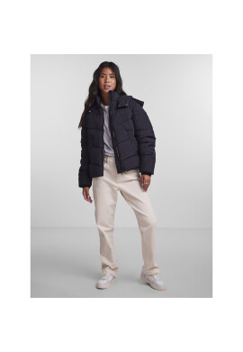 Pieces Пухено яке Jamilla 17126620 Черен Regular Fit - Pepit.bg