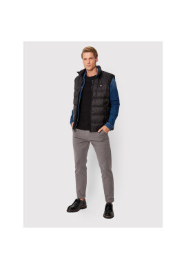 Tommy Jeans Елек Tjm Essential DM0DM14087 Черен Regular Fit - Pepit.bg