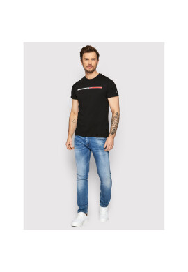 Tommy Jeans Тишърт Essential Flag DM0DM13509 Черен Regular Fit - Pepit.bg