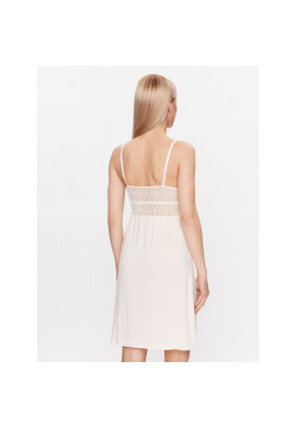 Triumph Нощница Aura Spotlight 10209602 Екрю Regular Fit - Pepit.bg