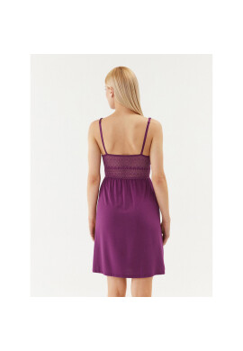 Triumph Нощница Aura Spotlight 10216543 Виолетов Regular Fit - Pepit.bg