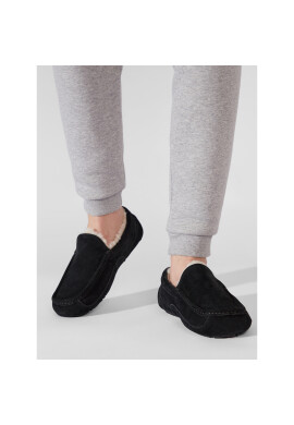 Ugg Пантофи M Ascot 1101110 Черен - Pepit.bg