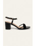 ANSWEAR Сандали Ideal Shoes - Pepit.bg