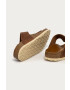 Birkenstock Кожени джапанки дамски в кафяво с равна подметка - Pepit.bg