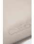 Calvin Klein Чанта в бежово - Pepit.bg