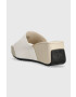 Calvin Klein Jeans Велурени чехли WEDGE BLOCK SANDAL SU CON в бежово със скосена платформа YW0YW01015 - Pepit.bg