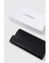 Calvin Klein Портфейл дамски в черно - Pepit.bg