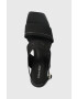 Calvin Klein Сандали SQUARED BLK HL SANDAL 45 HE в черно HW0HW01635 - Pepit.bg