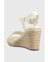 Calvin Klein Сандали WEDGE 70HH - HE в бяло със скосена платформа HW0HW01499 - Pepit.bg