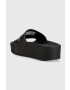 Champion Чехли в черно с платформа - Pepit.bg