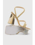 Chiara Ferragni Сандали CF3136_005 в златисто CF STAR HEEL 100 - Pepit.bg