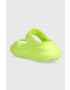 Crocs Чехли CLASSIC CRUSH SANDAL в зелено с платформа 207670 - Pepit.bg