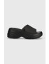 Crocs Чехли Skyline Slide в черно с платформа 208182 - Pepit.bg