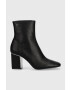 DKNY Боти Cavale в черно с висок ток K3214434 - Pepit.bg