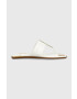 DKNY Джапанки DEJA в бяло с равна подметка K4287301 - Pepit.bg