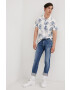 Jack & Jones Памучна тениска с яка в бяло с десен - Pepit.bg