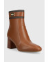 MICHAEL Michael Kors Боти Padma в кафяво с висок ток - Pepit.bg
