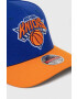 Mitchell&Ness Шапка с козирка с вълна New York Knicks в синьо с апликация - Pepit.bg