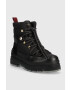Tommy Hilfiger Кубинки Laced Outdoor Boot в черно с платформа с лека изолация - Pepit.bg